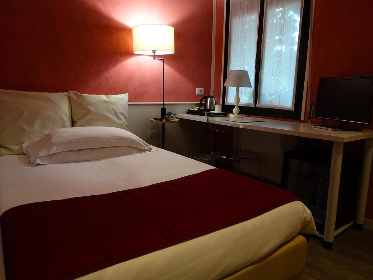Settimotel Settimo Milanese Esterno foto